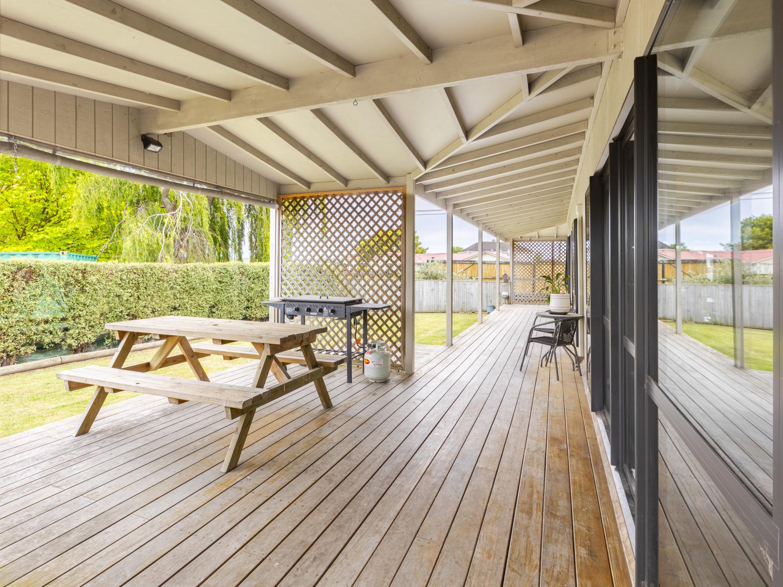 15 Lake View Road, Waipukurau