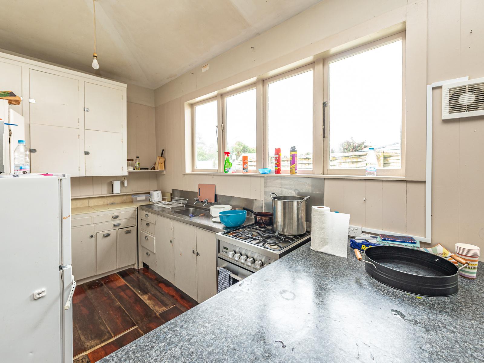 16 Aotea Street, Castlecliff