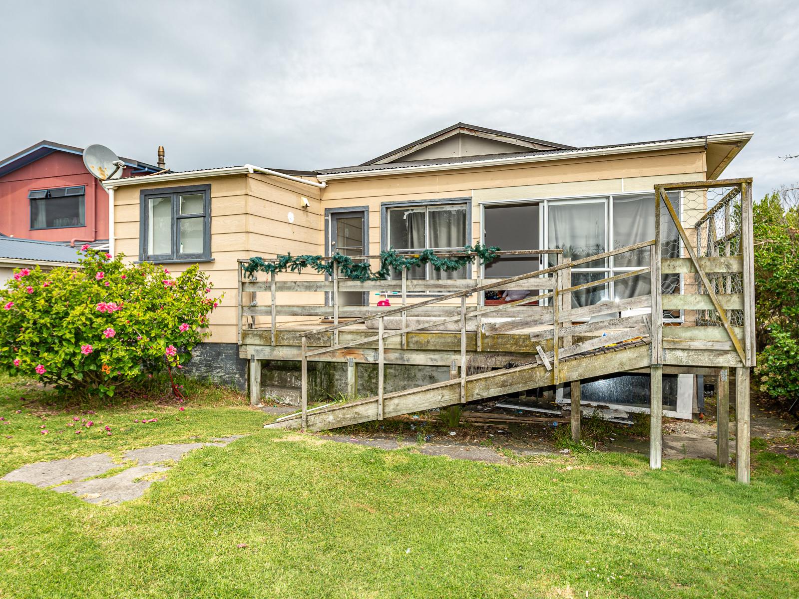 16 Aotea Street, Castlecliff