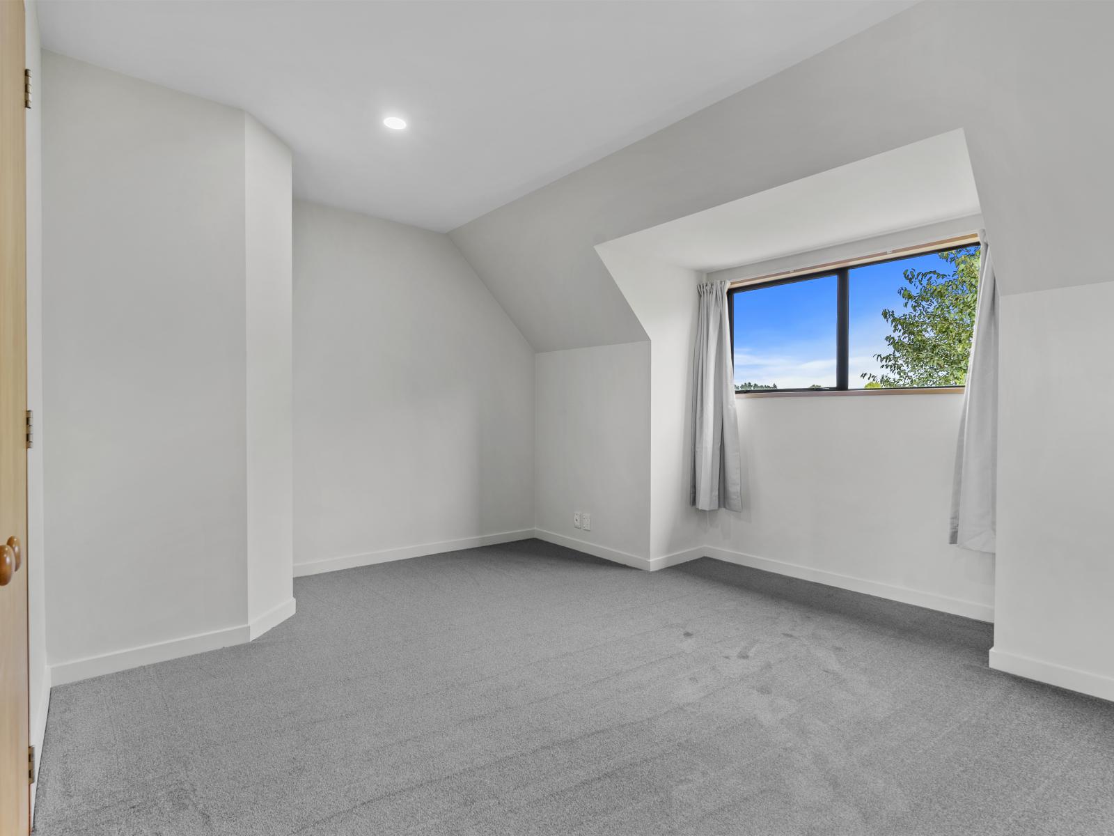 26 Temple Crescent, Gleniti