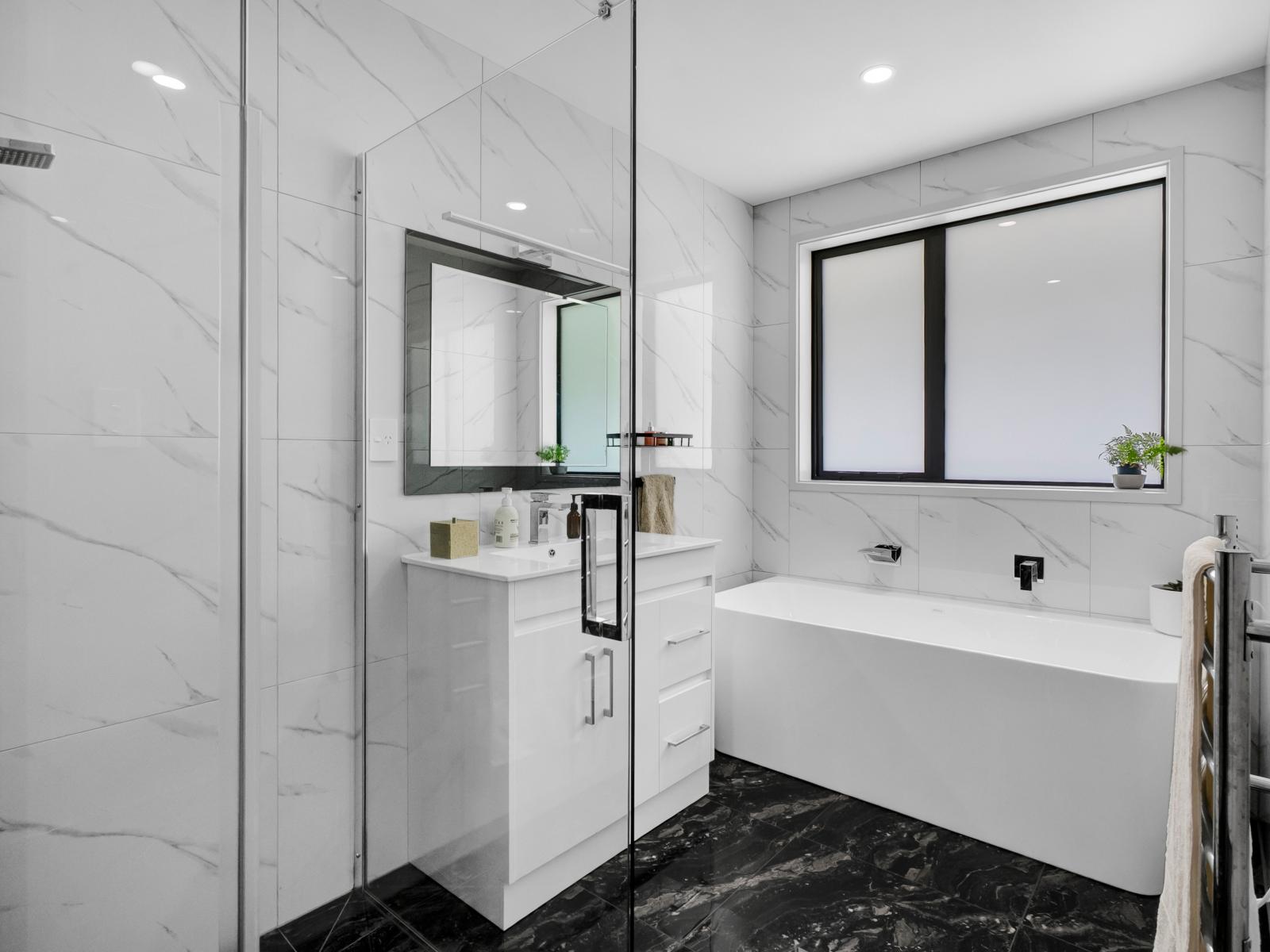 3 Frederick Place, Whalers Gate