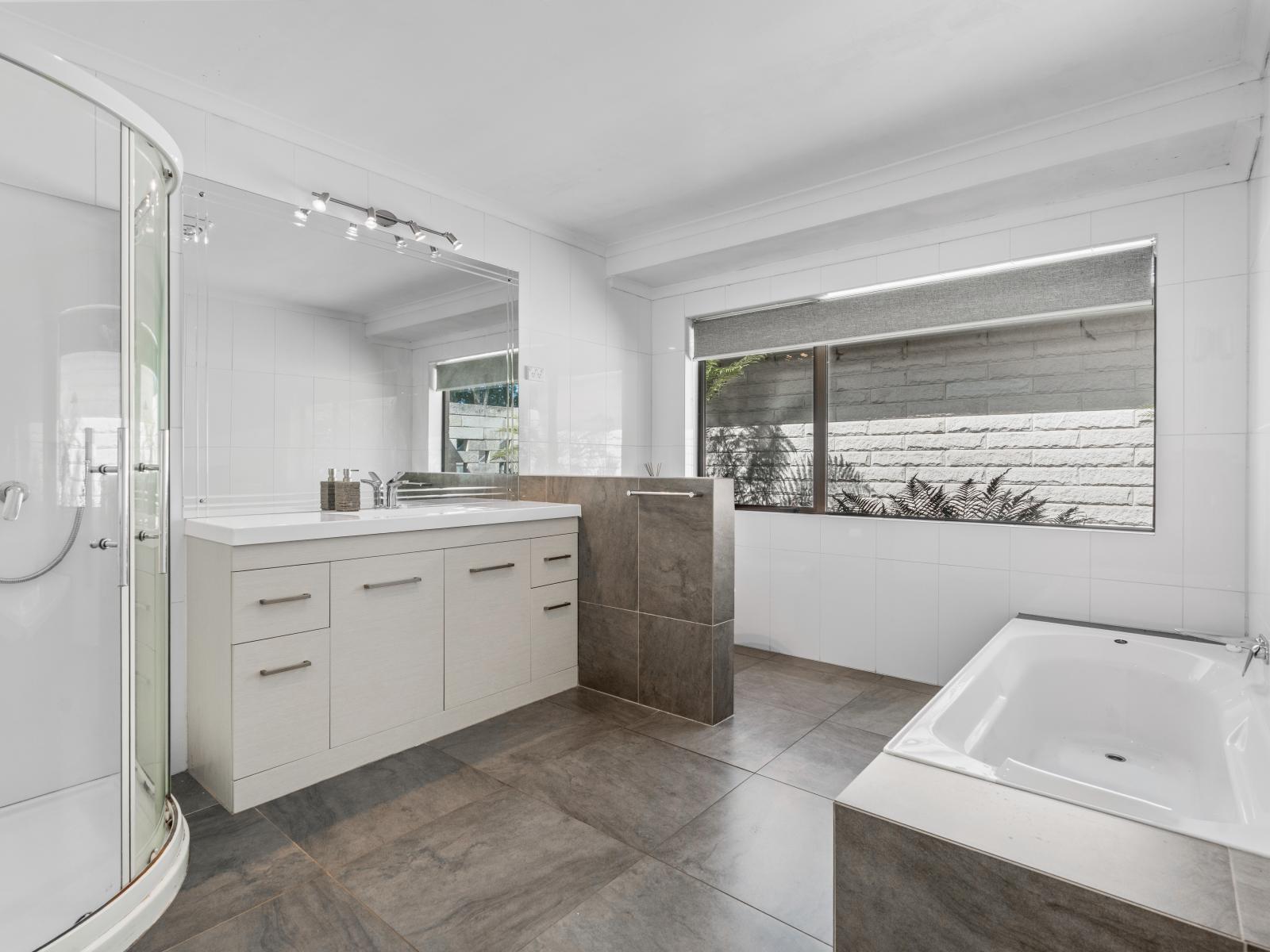 19 Tirohanga Road, Mosgiel