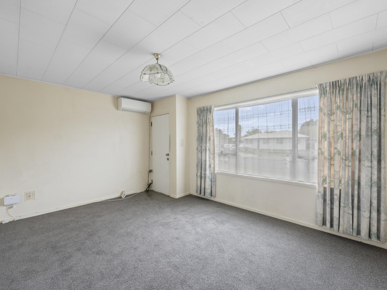 3, 5 and 7 London Place, Tamatea