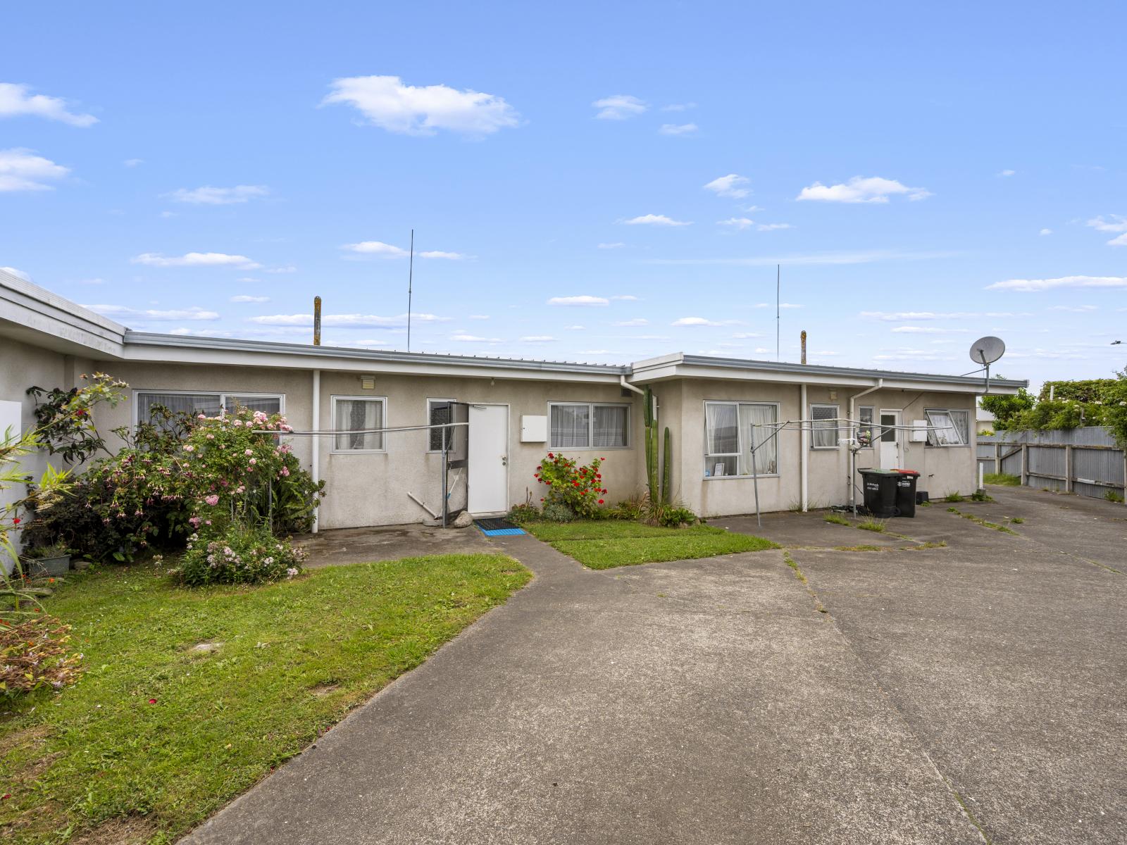 3, 5 and 7 London Place, Tamatea