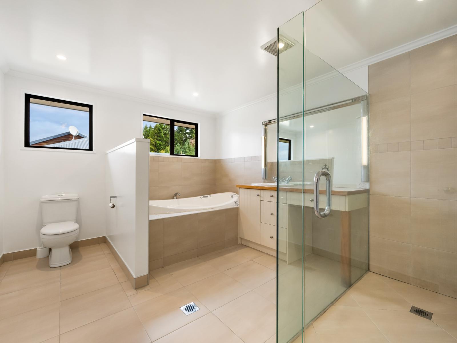 4 Hillview Place, Wanaka