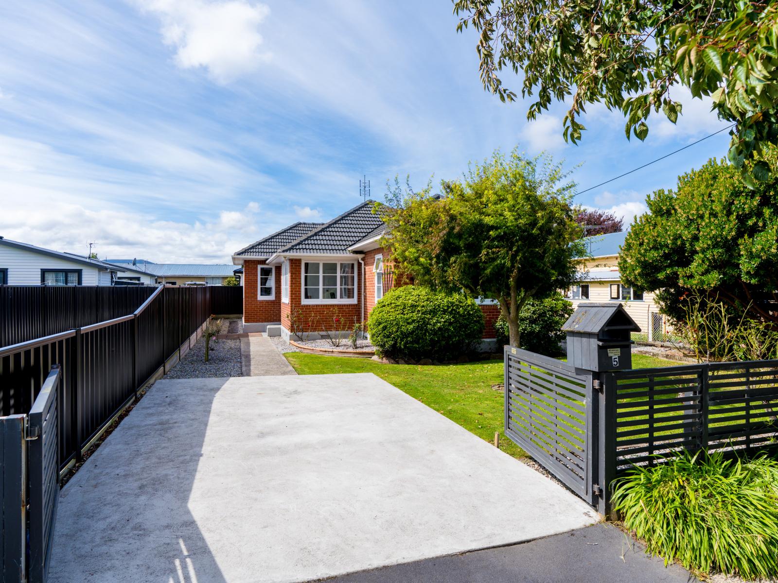 5 Queen Street, Mosgiel