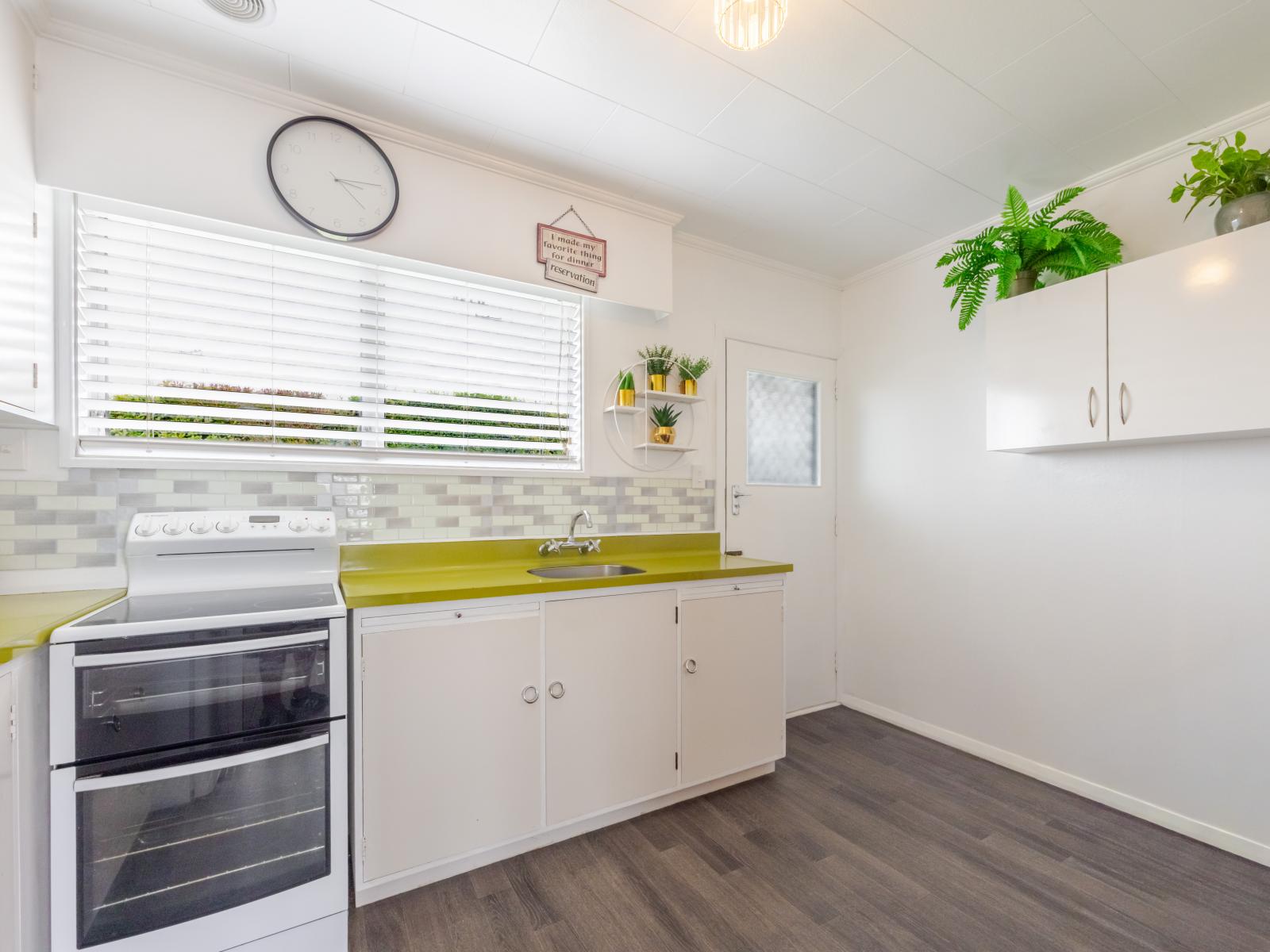 10 Ashcroft Street, Pirimai