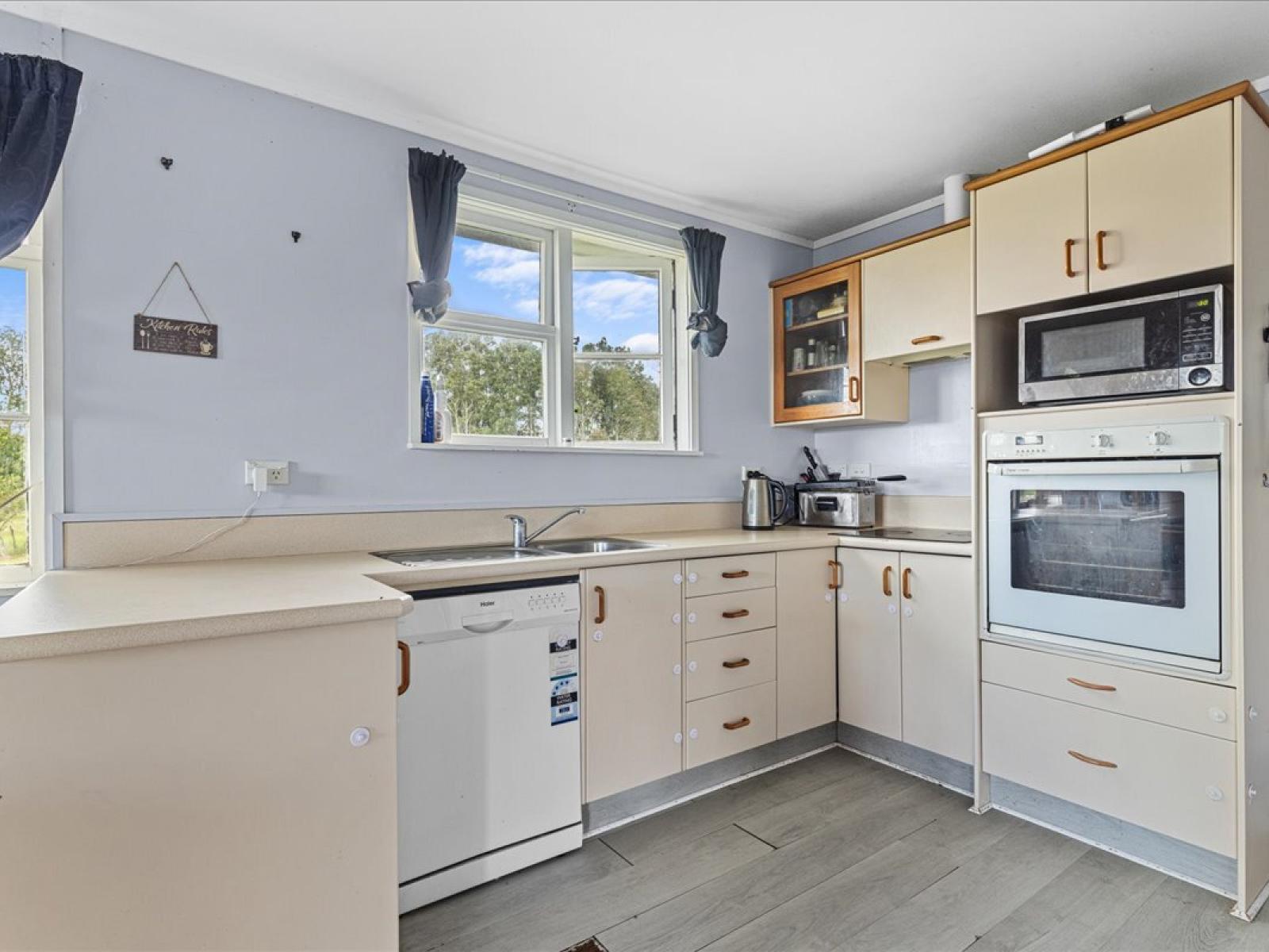 77 Moa Street, Piopio