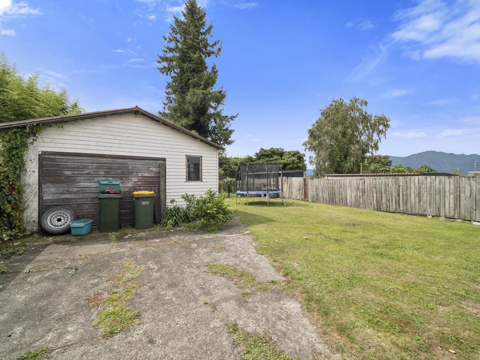 115 Oregon Drive, Murupara