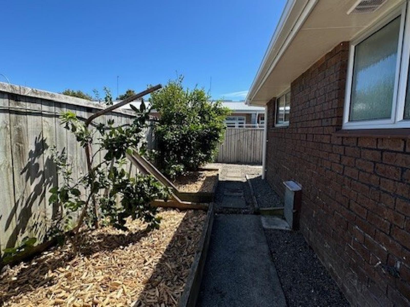 155b Ferguson Street, West End