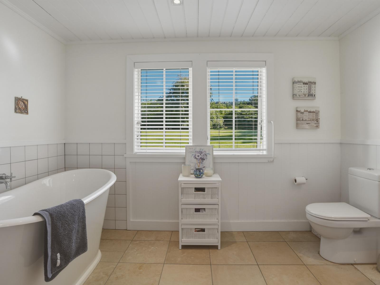 12 Tirohanga Road, North Taieri