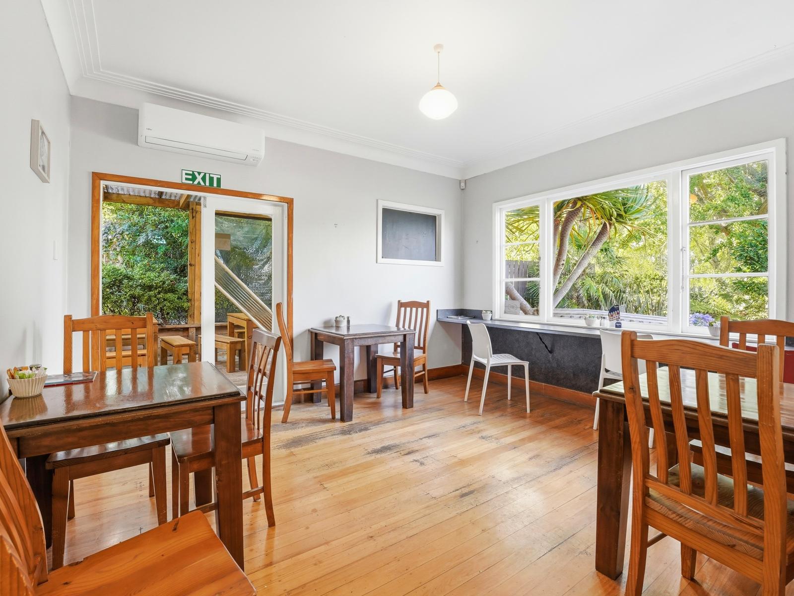 110 Great North Road, St Johns Hill