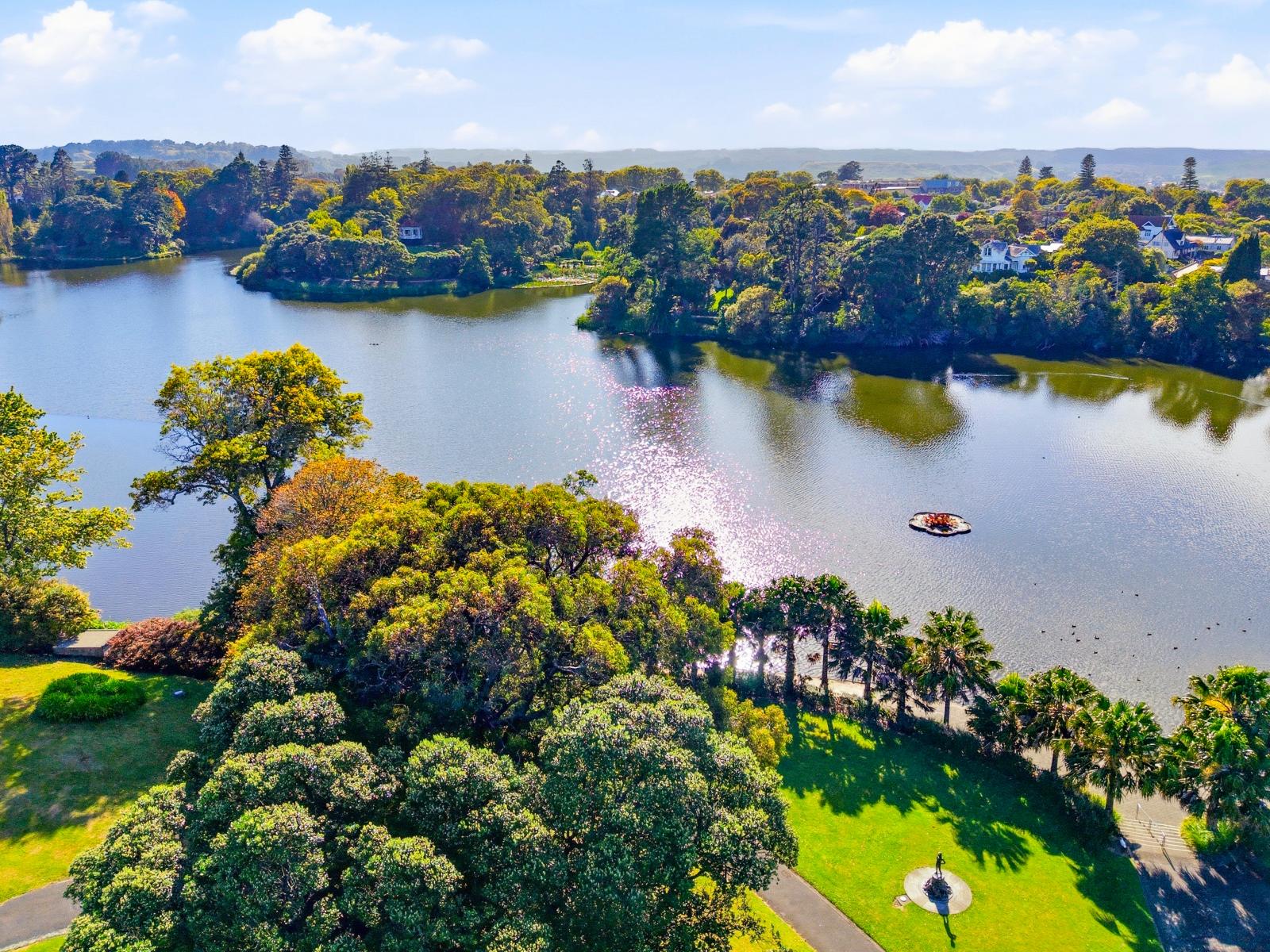 110 Great North Road, St Johns Hill