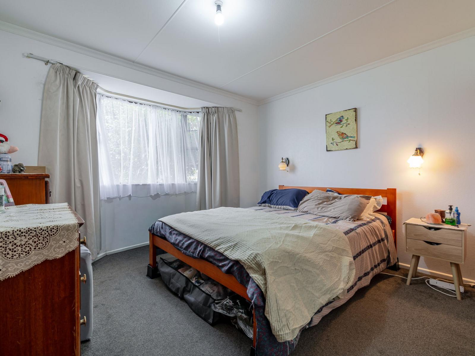 36 Criterion Street, Bulls