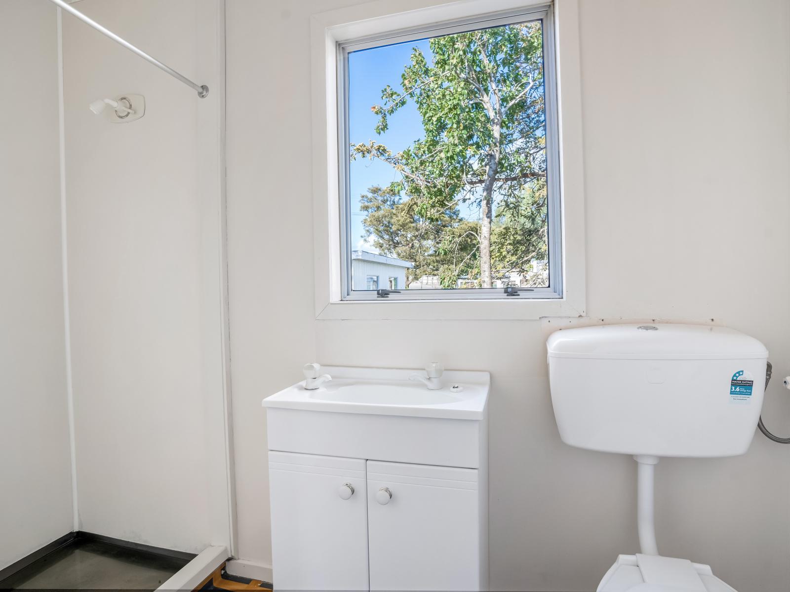 10 Arthur Street, Winton