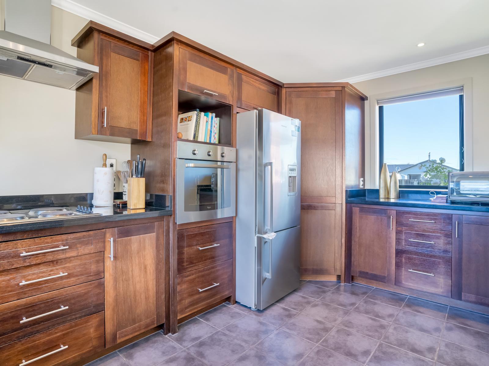 12 Essex Street, Winton