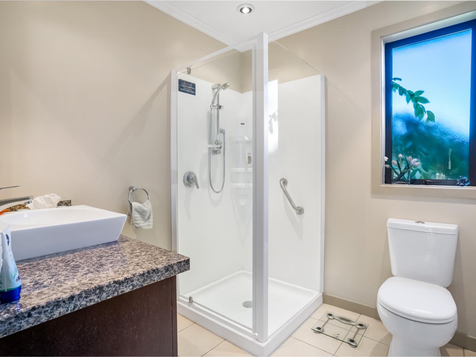 12 Essex Street, Winton