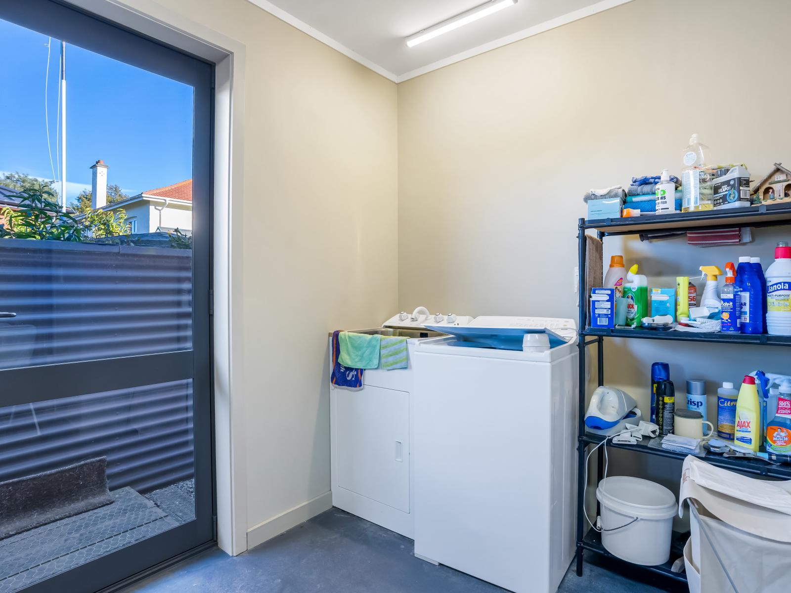 12 Essex Street, Winton