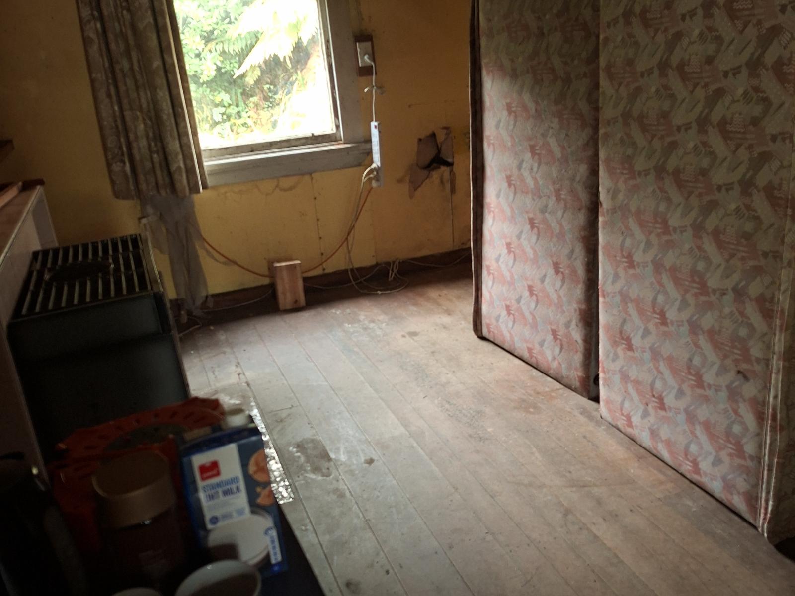 39 Back Road, Granity