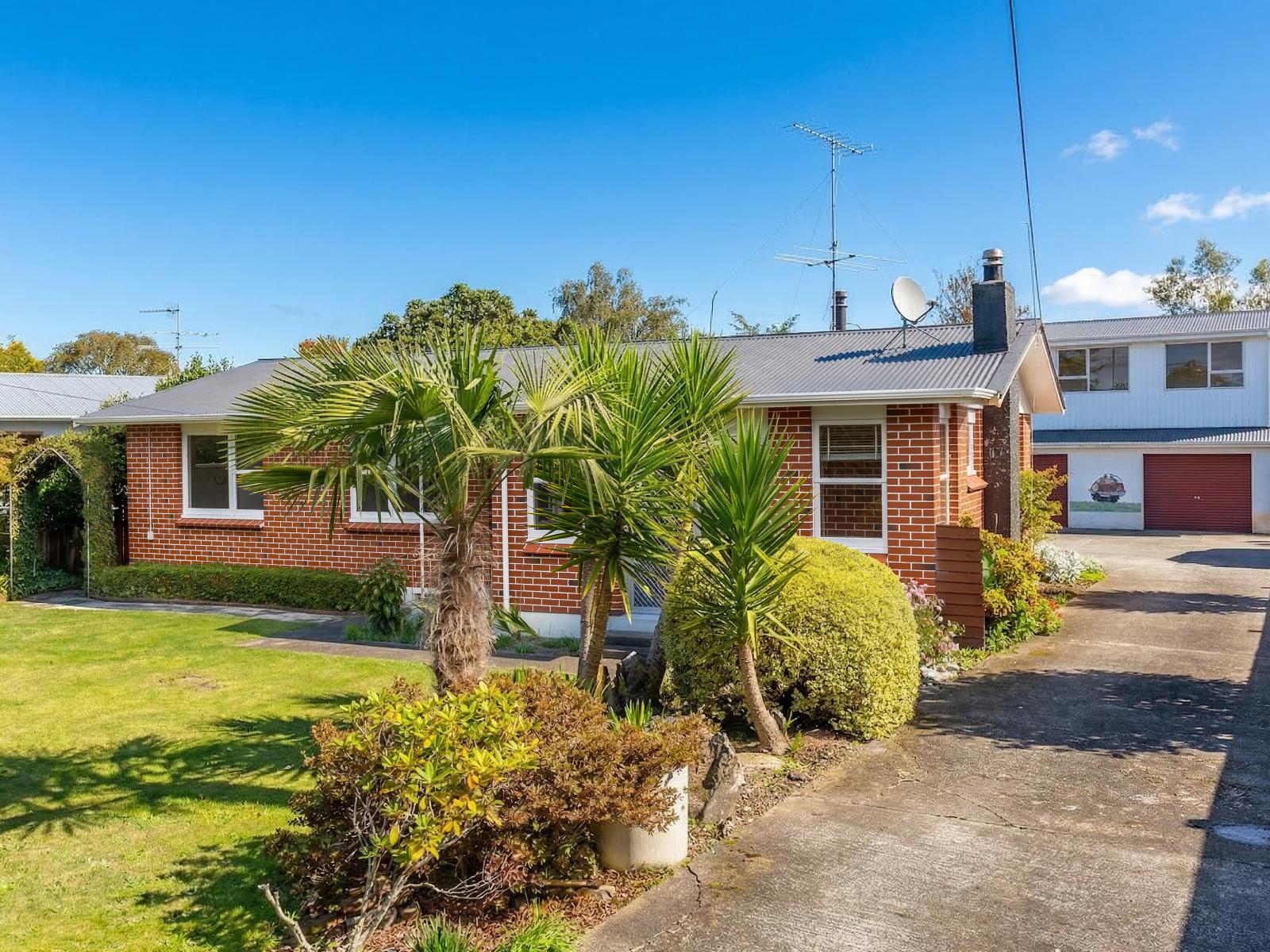 17 Philip Street, Carterton