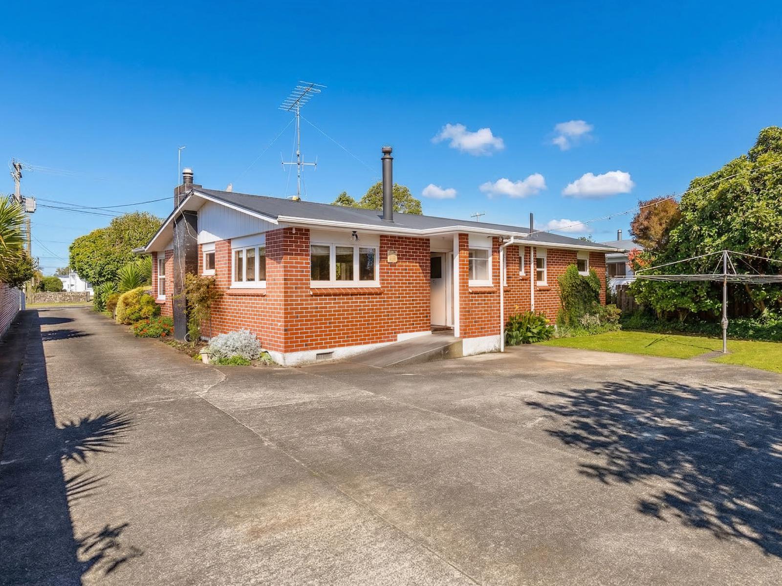 17 Philip Street, Carterton