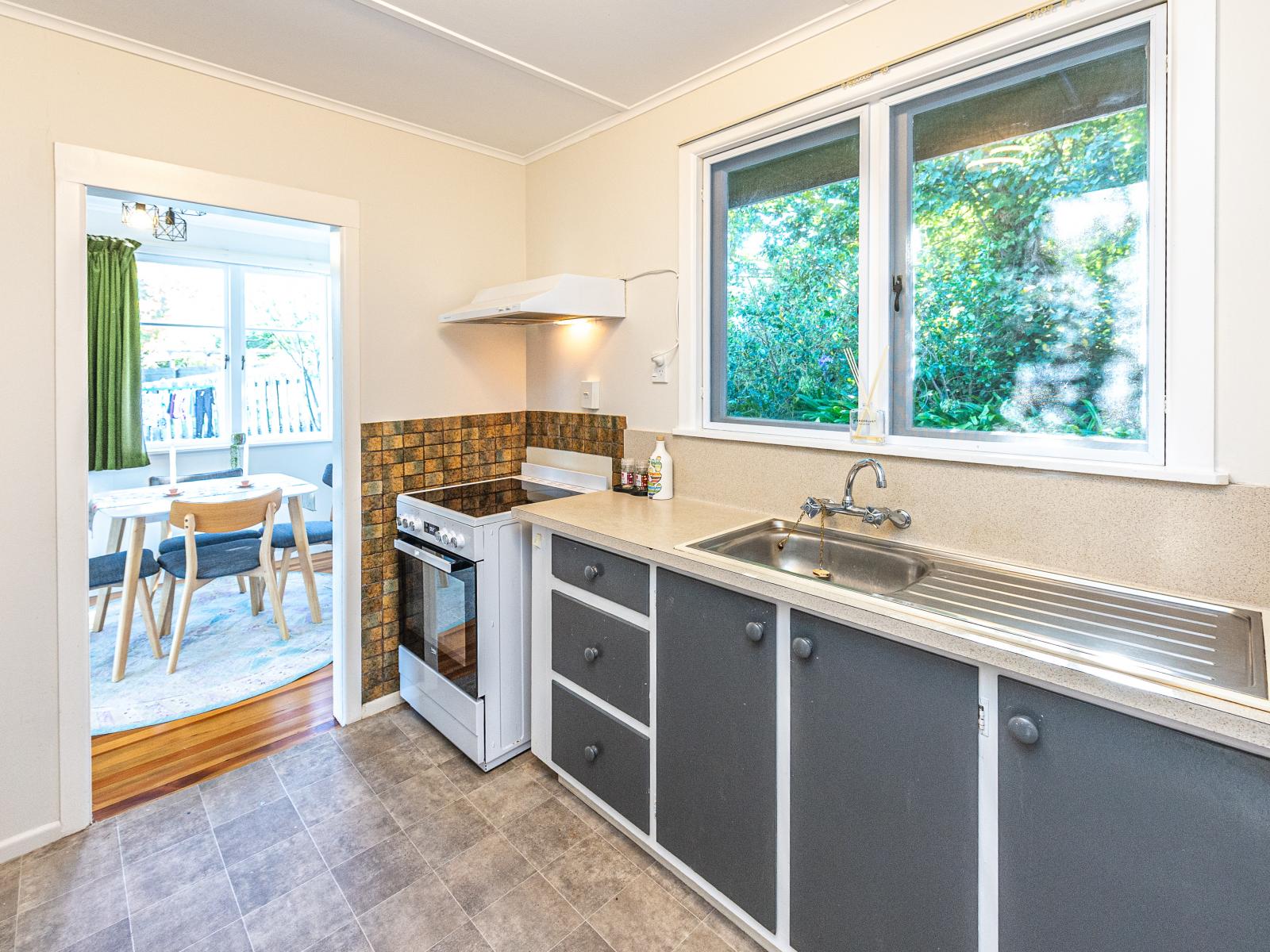 157A No 3 Line, Whanganui East