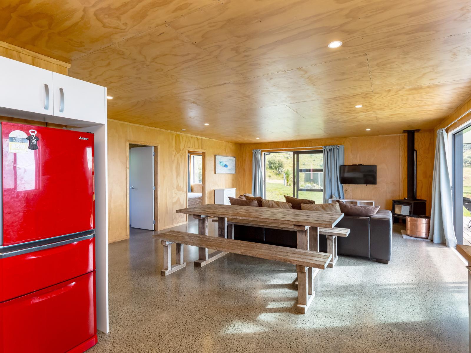 574 Tora Farm Settlement Road, Tora