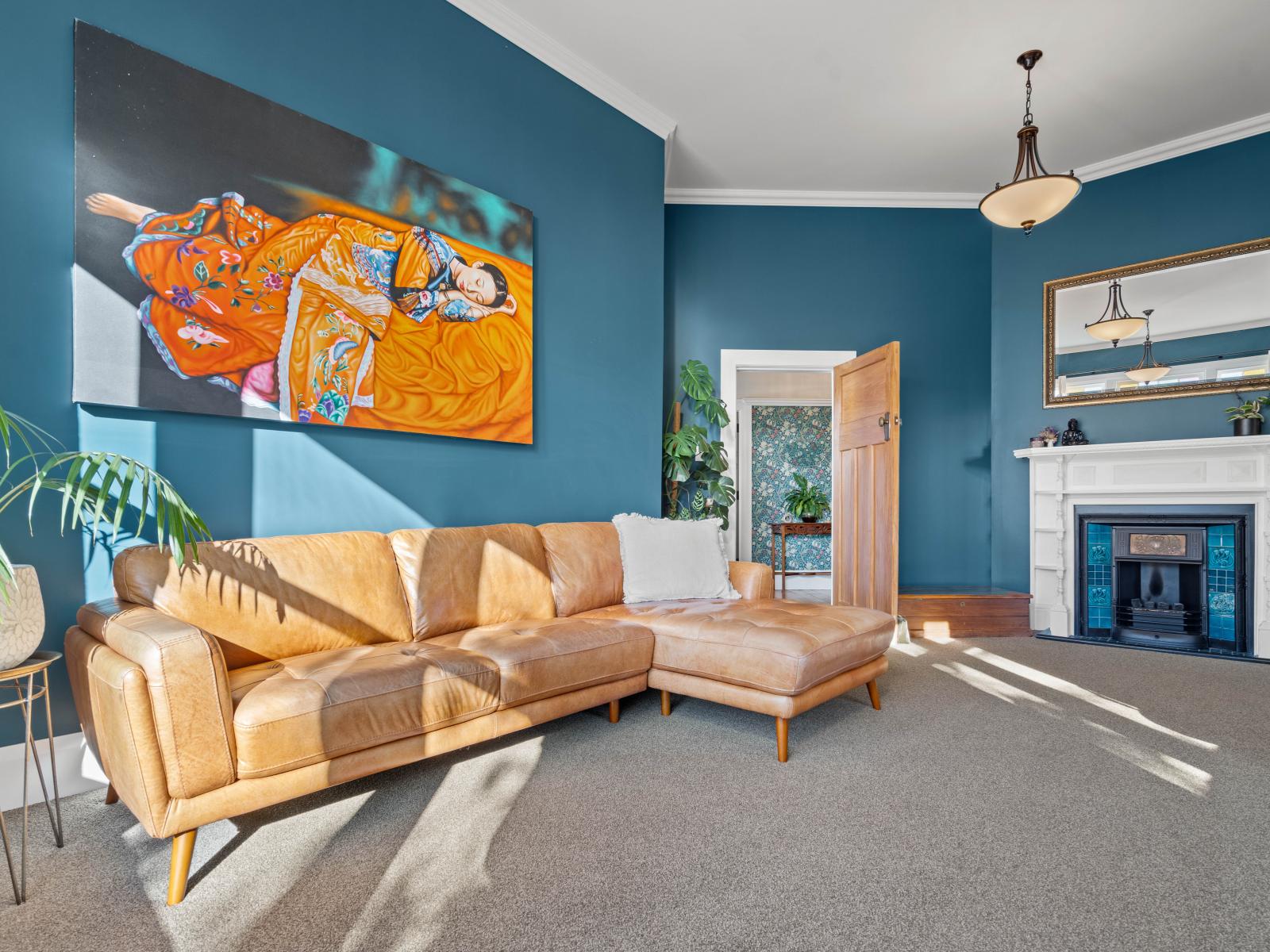 260 High Street North, Carterton