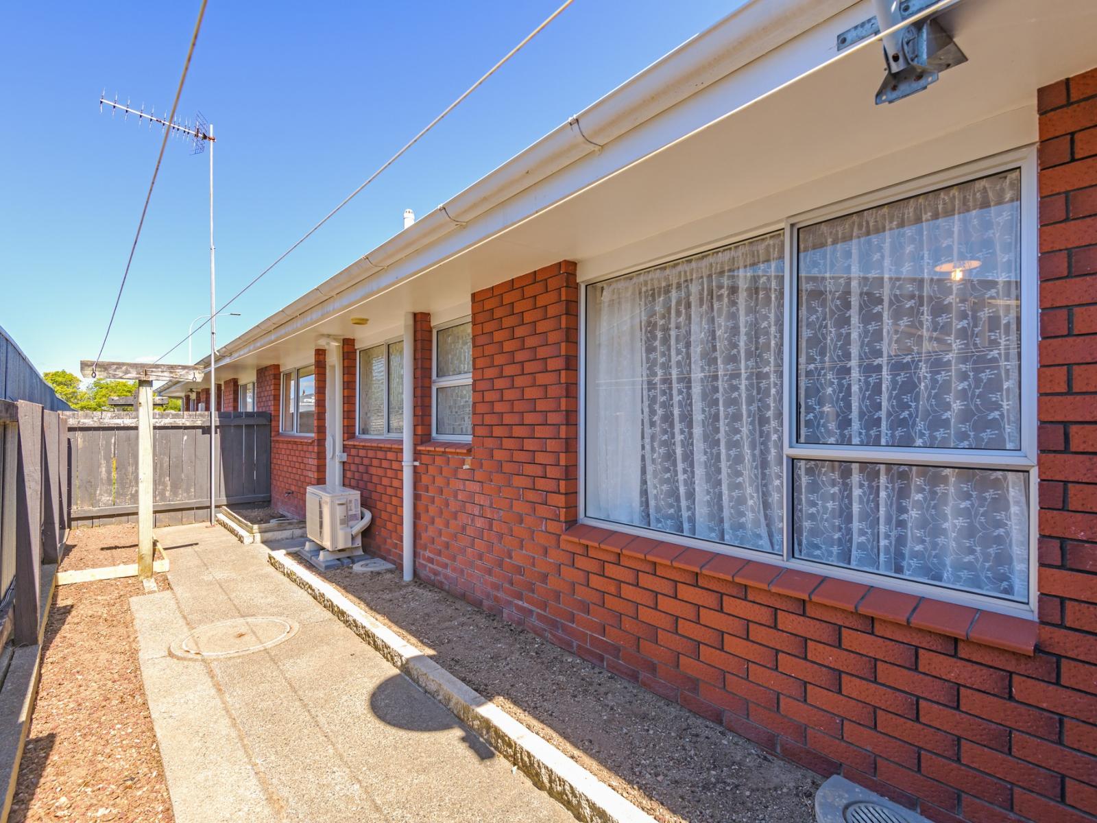 4 Nikau Street, Takaro