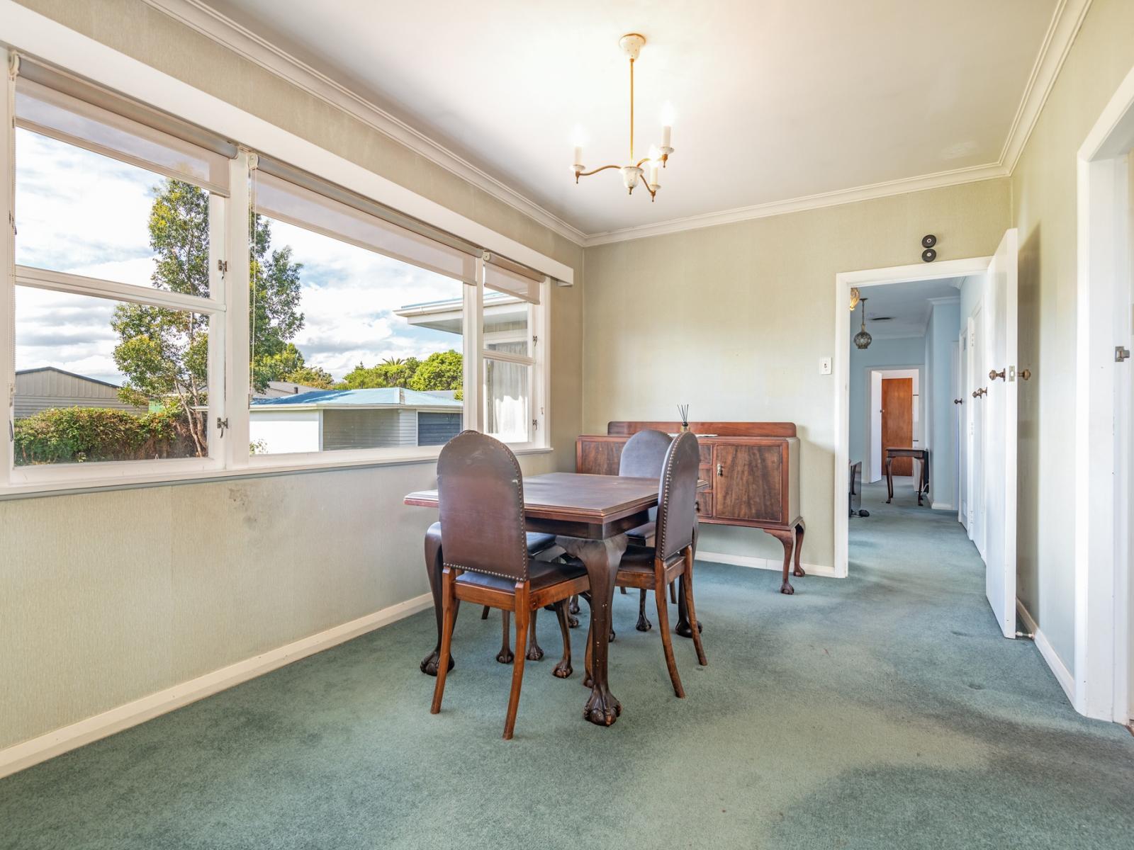 12 Nairn Crescent, Awapuni