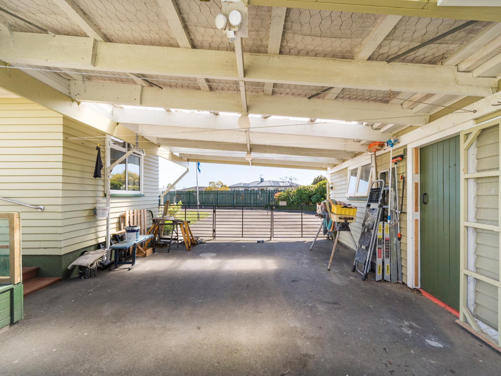 18 Belvedere Crescent, Takaro