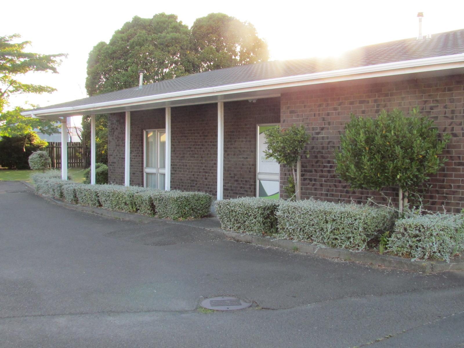 633 Main Street, Central