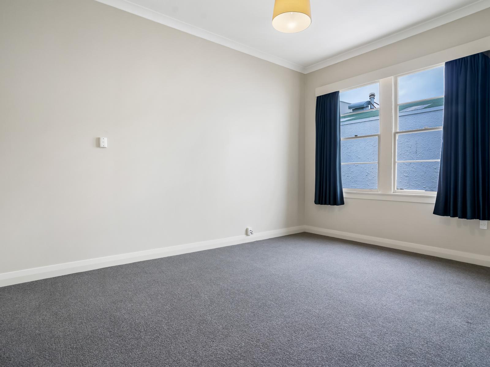 280 Great North Road, Winton