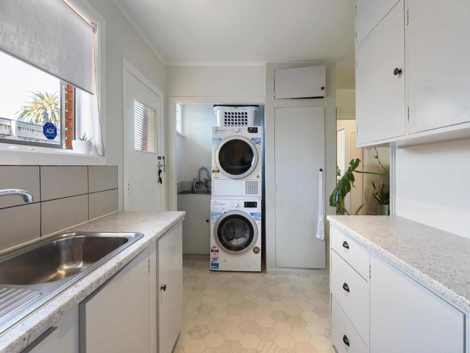 Unit 1,2,3, 112 Roy Street, Palmerston North