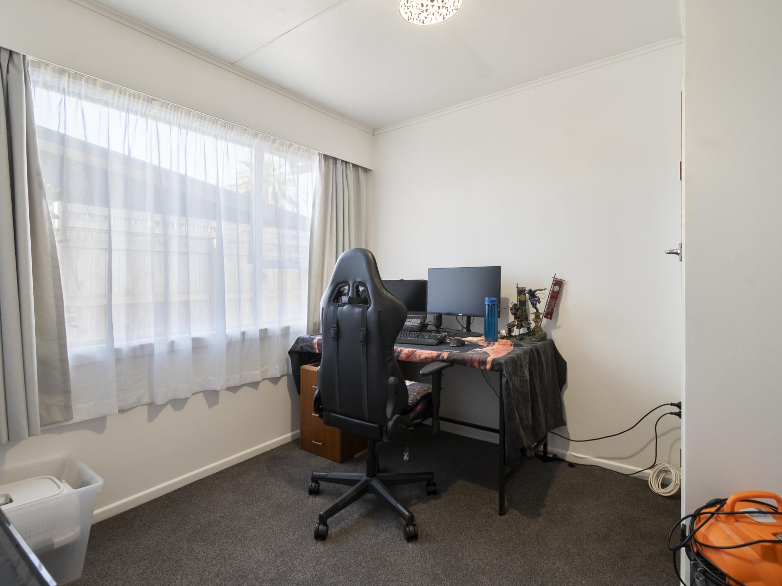 Unit 1,2,3, 112 Roy Street, Palmerston North