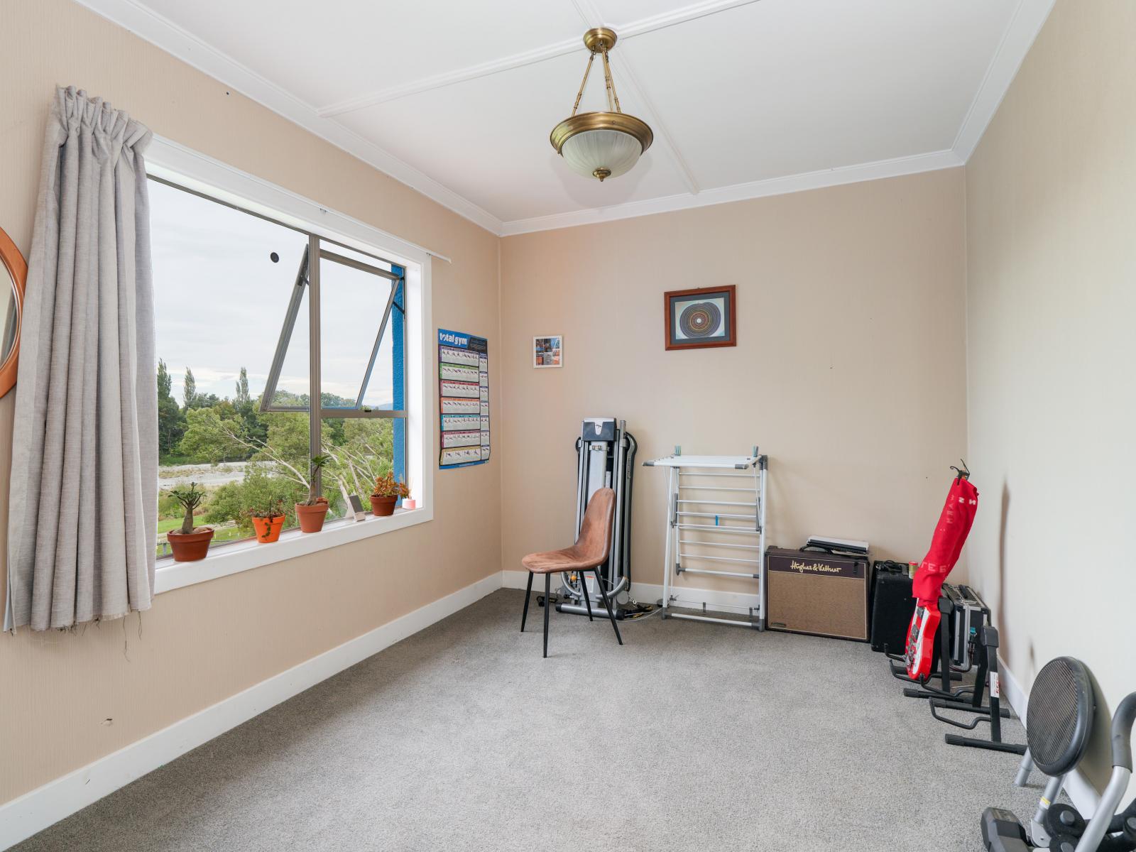 47 Forth Street, Mataura