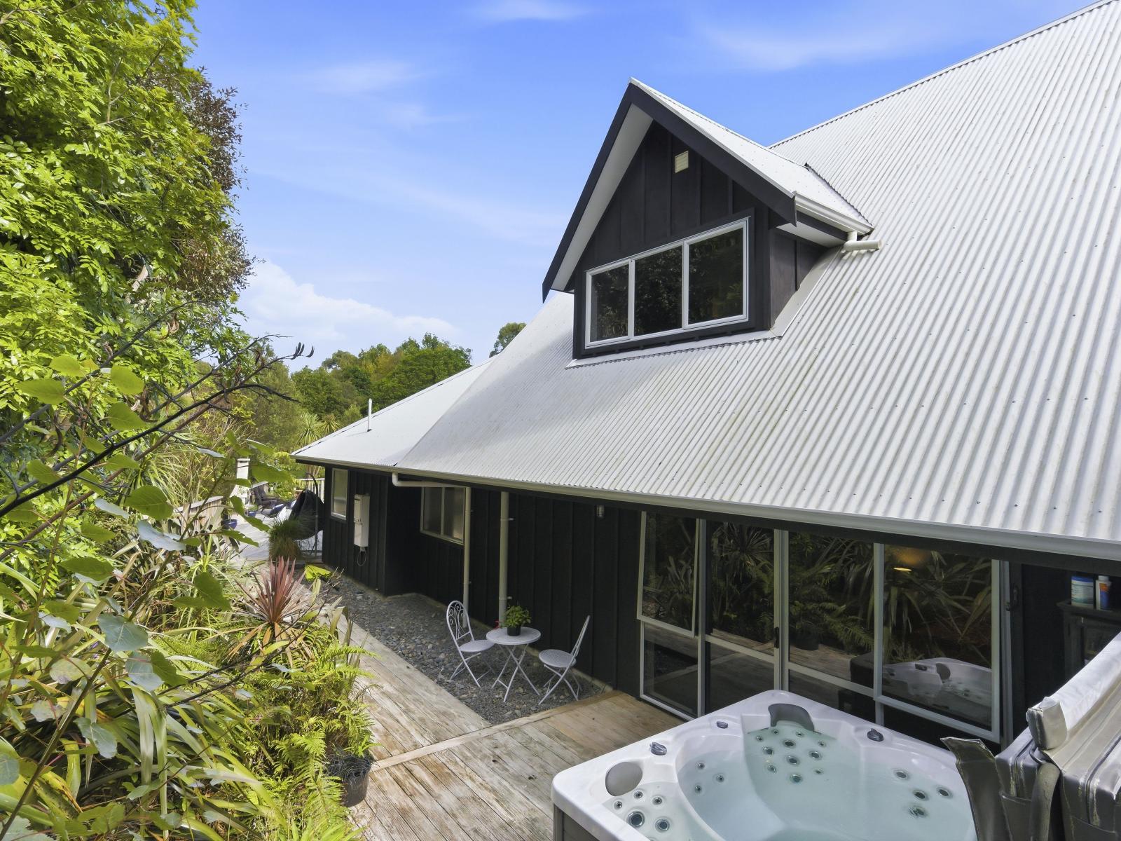 132 Maui Pomare Road, Nikau Valley