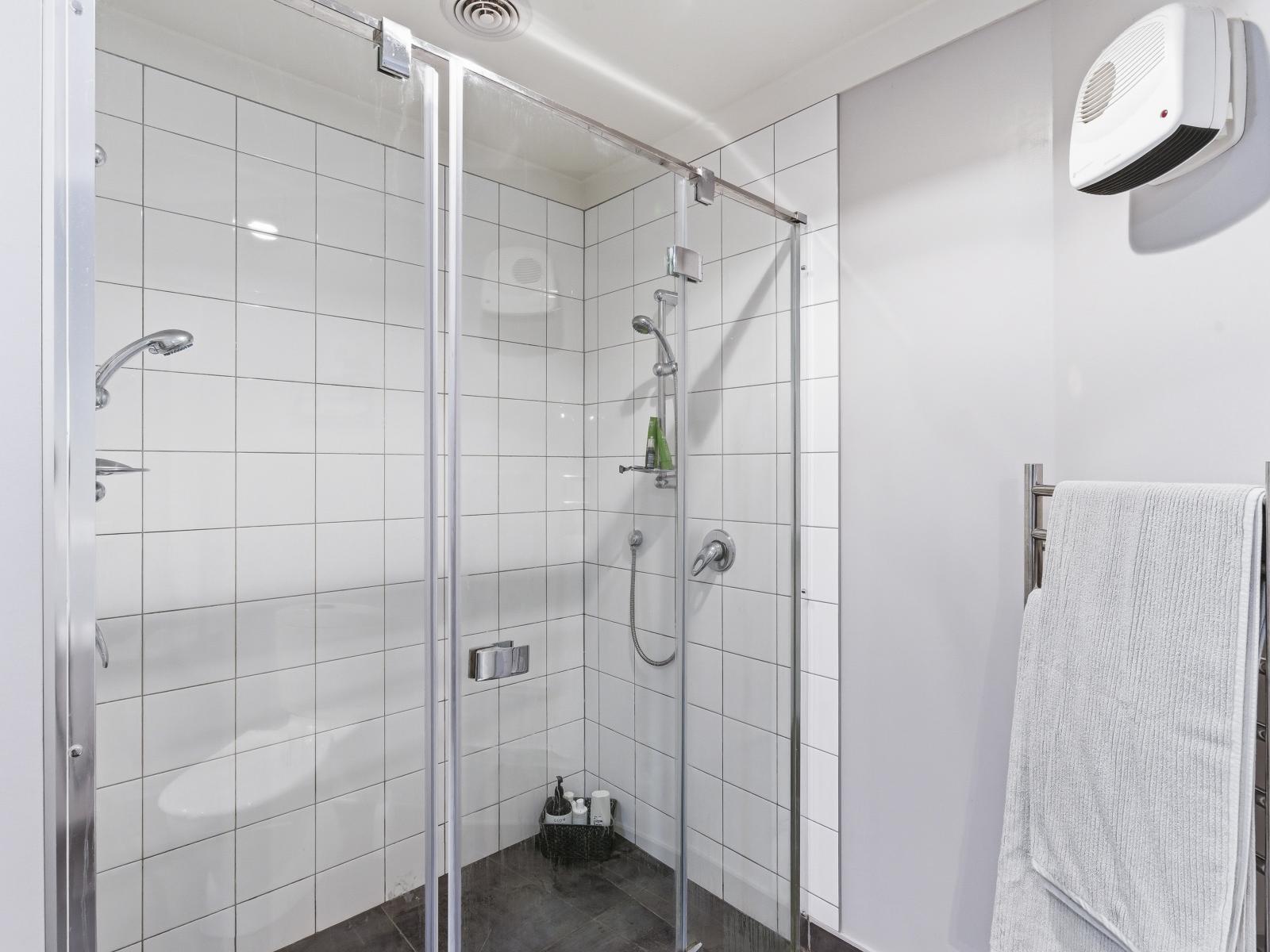 132 Maui Pomare Road, Nikau Valley