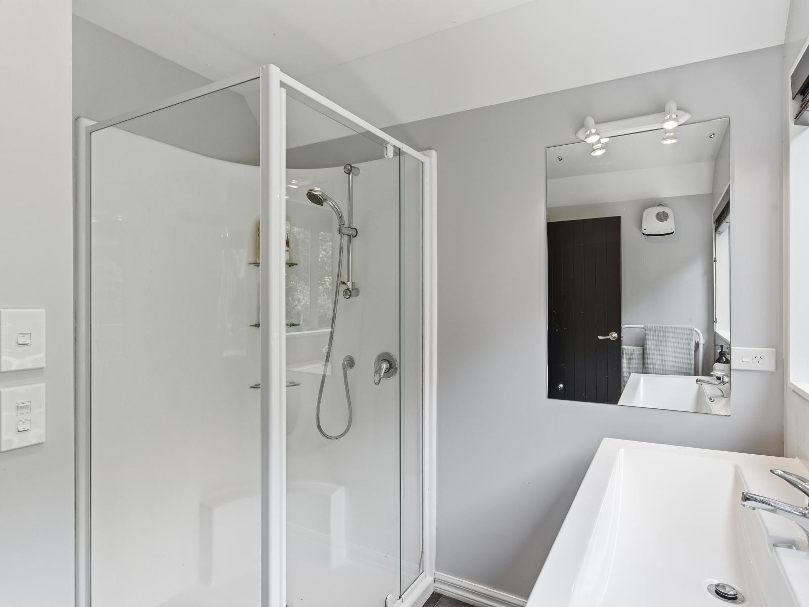 132 Maui Pomare Road, Nikau Valley