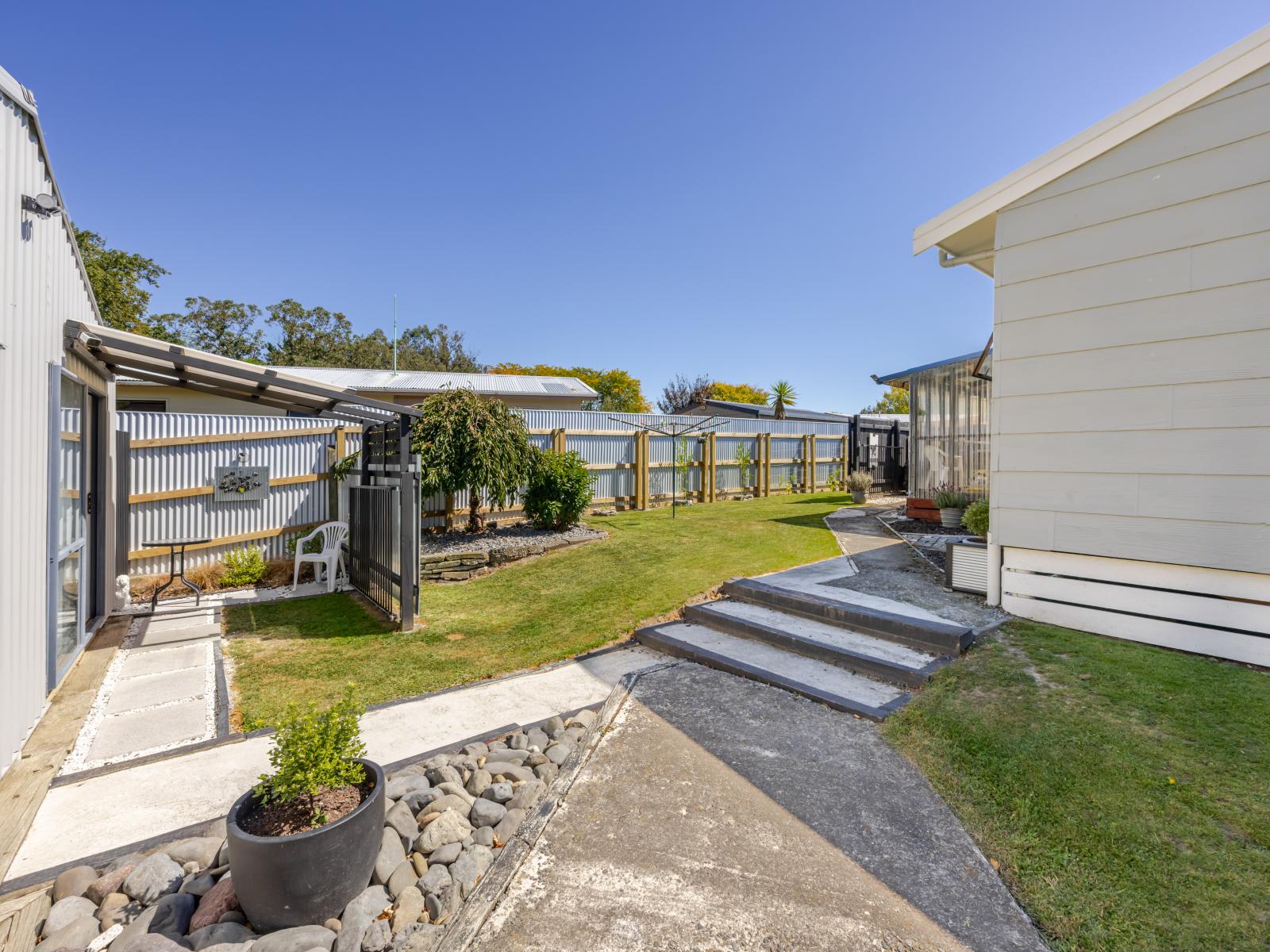 14 Redwood Drive, Waipukurau