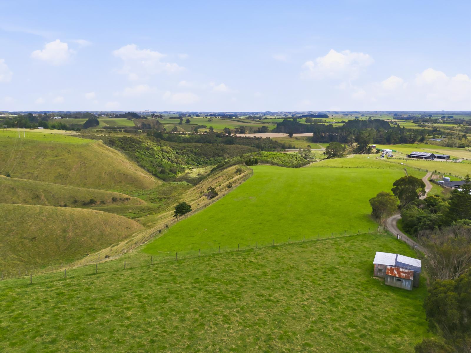 100 Heights Road , Shannon