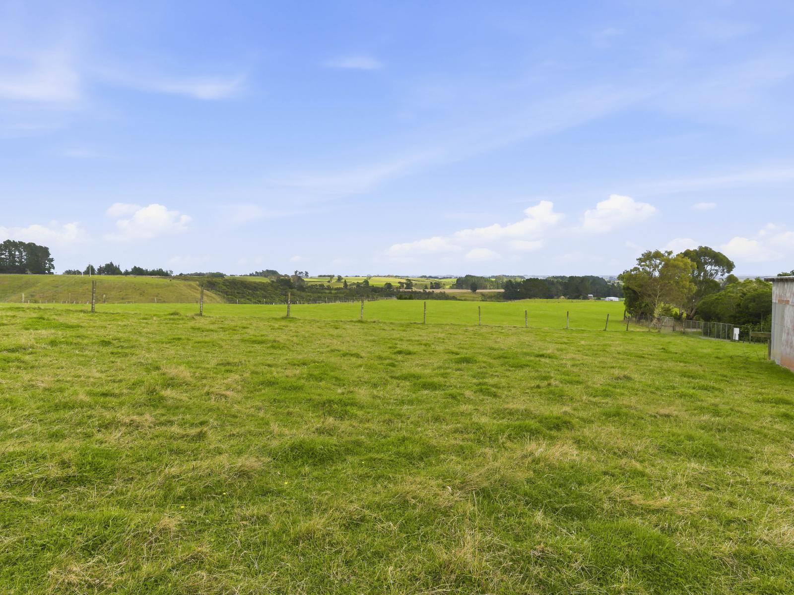 100 Heights Road , Shannon