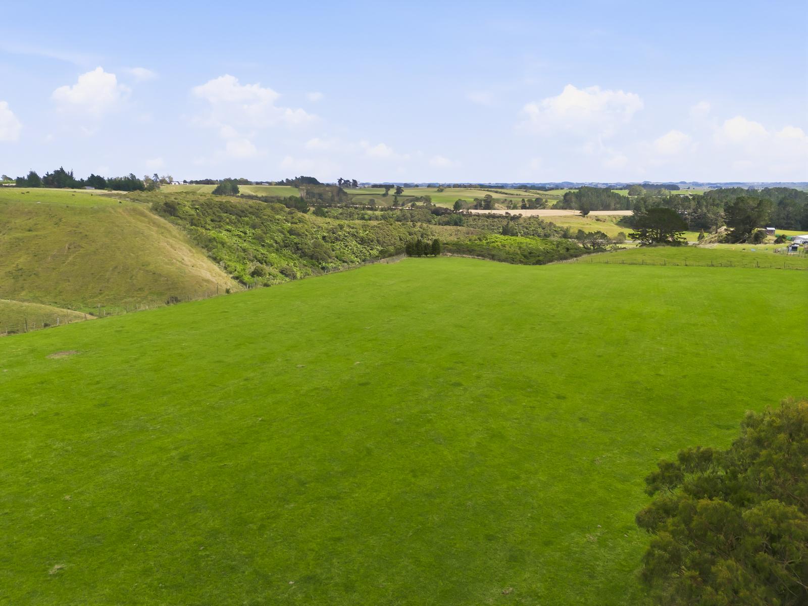 100 Heights Road , Shannon