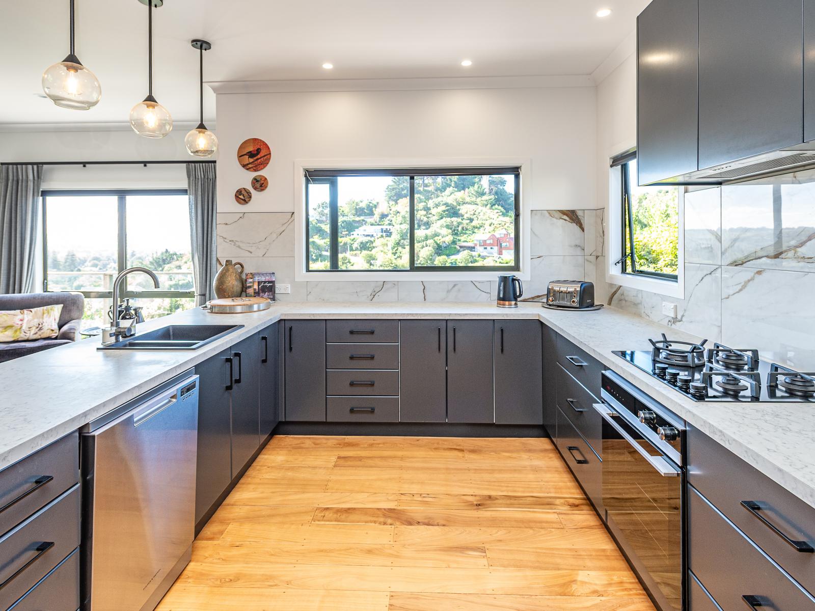 1 Shakespeare Road, Bastia Hill