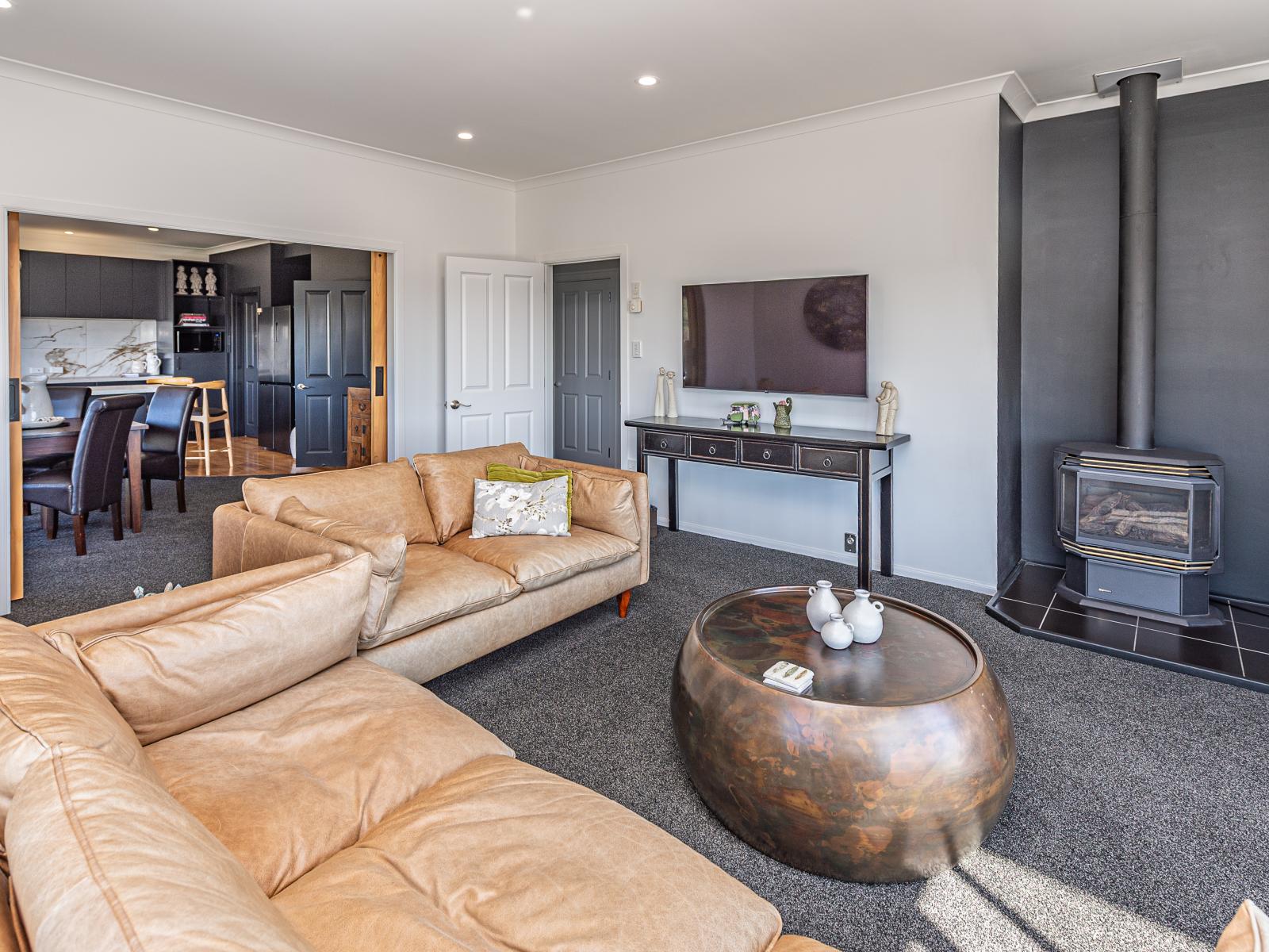 1 Shakespeare Road, Bastia Hill