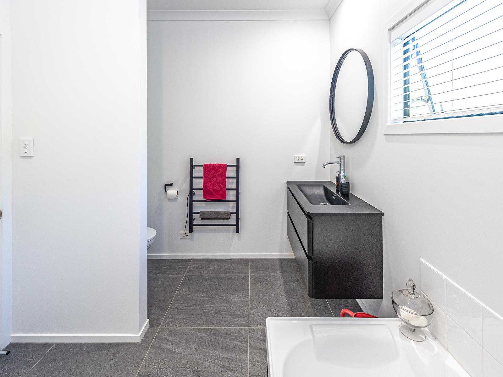 1 Shakespeare Road, Bastia Hill