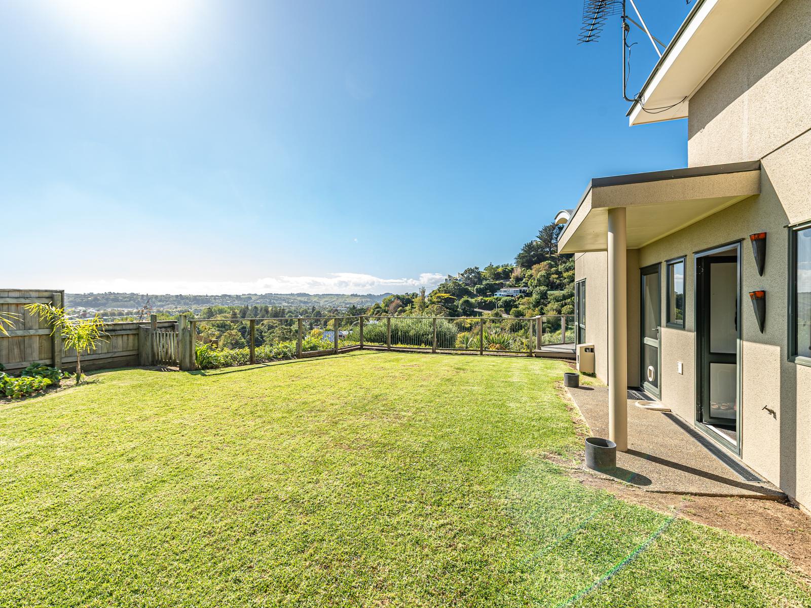 1 Shakespeare Road, Bastia Hill