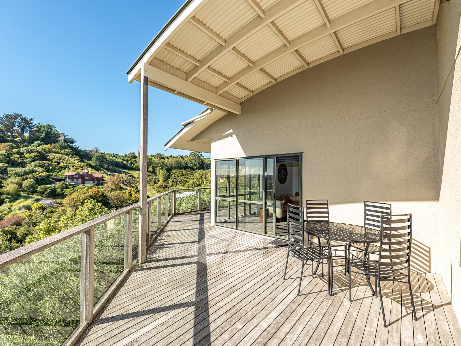 1 Shakespeare Road, Bastia Hill