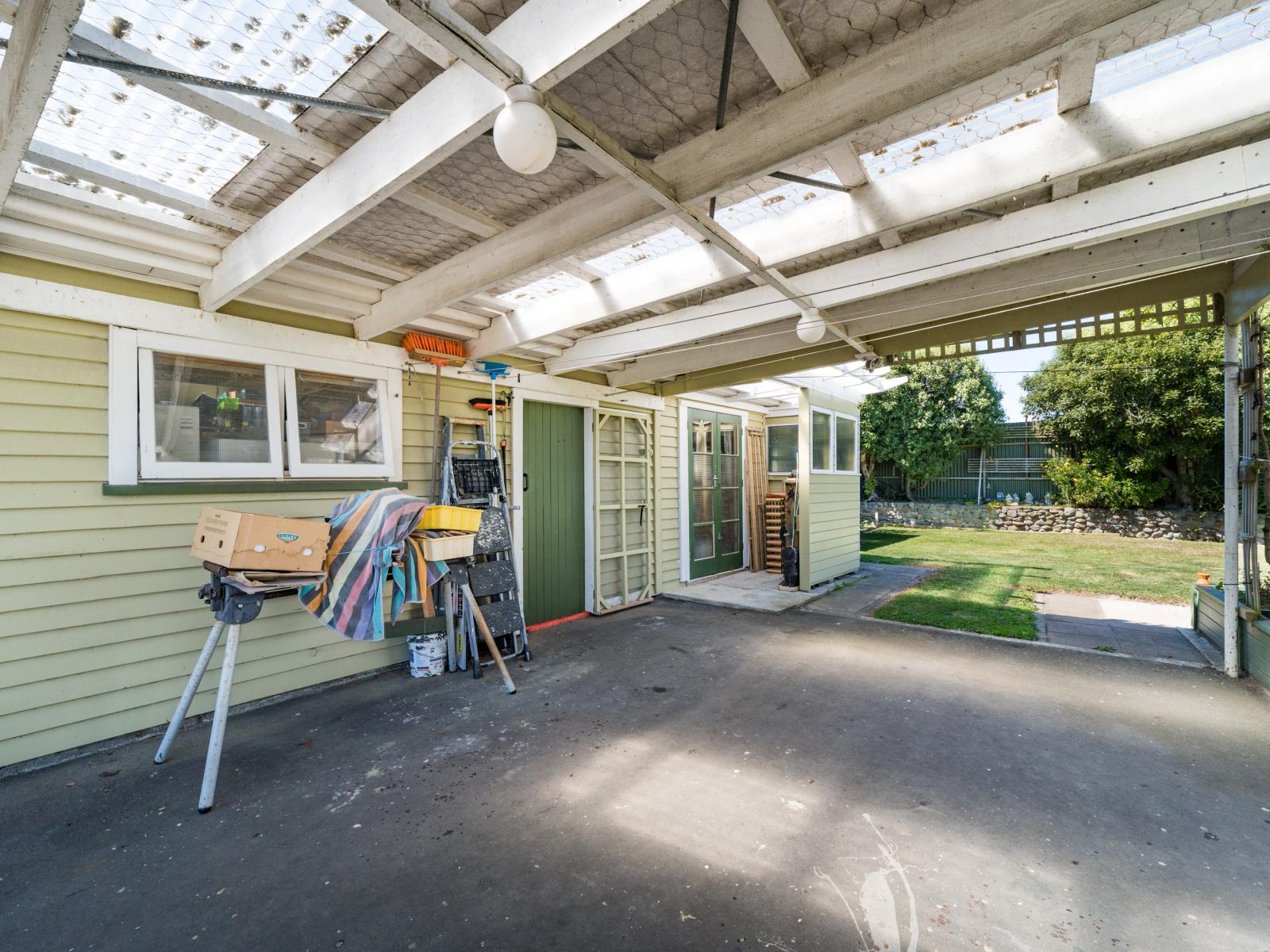 18 Belvedere Crescent, Takaro