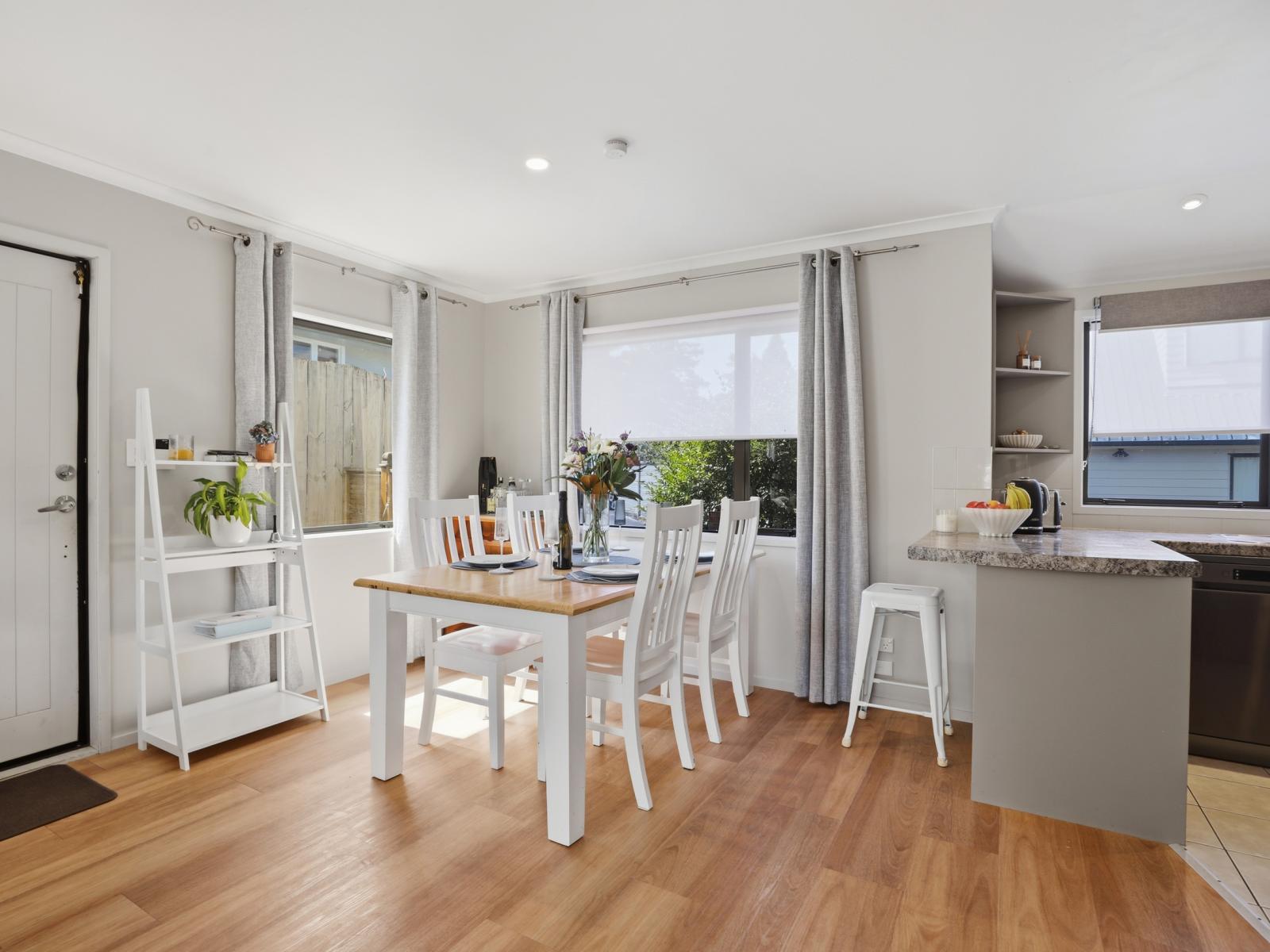 27 Clifton Terrace, Brookfield